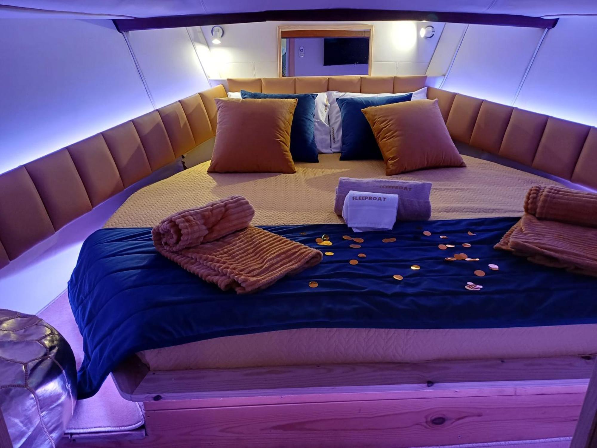 Hotel Sleepboat Luxlife Yatch OOporto Exterior foto